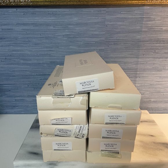 MARCHESA by LENOX - Imperial Caviar Gold Silverware - 5 Piece Place Settings - Picture 6 of 8